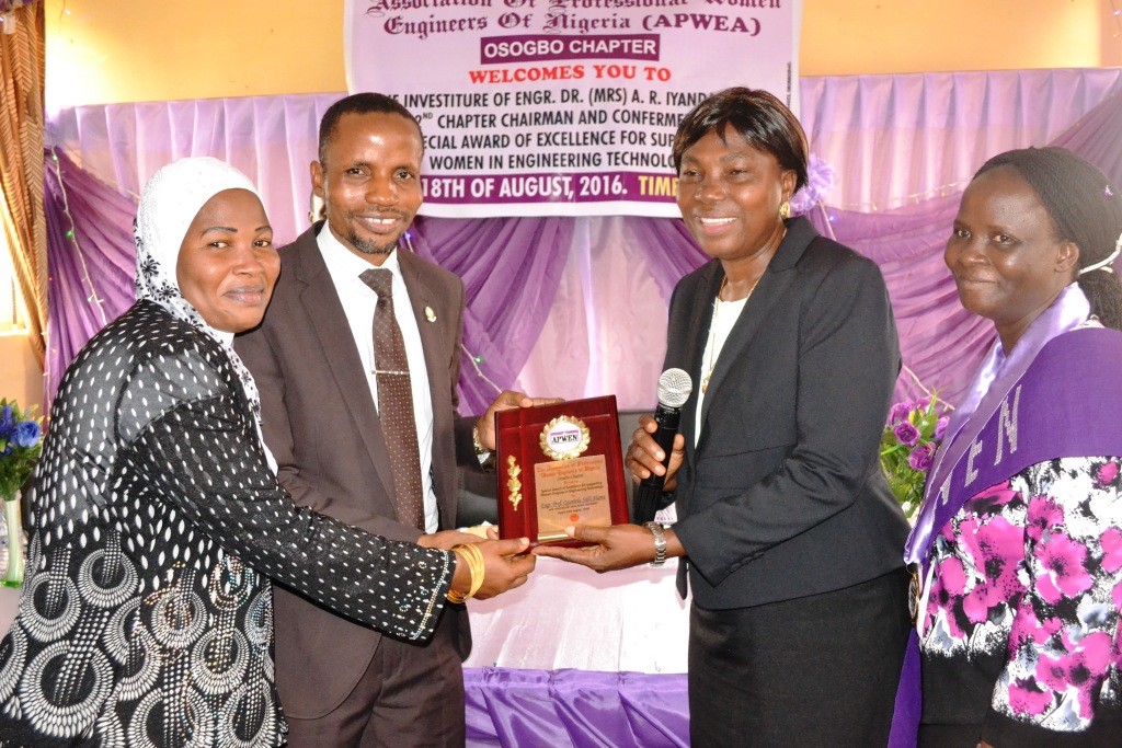 apwen-honours-acting-vc